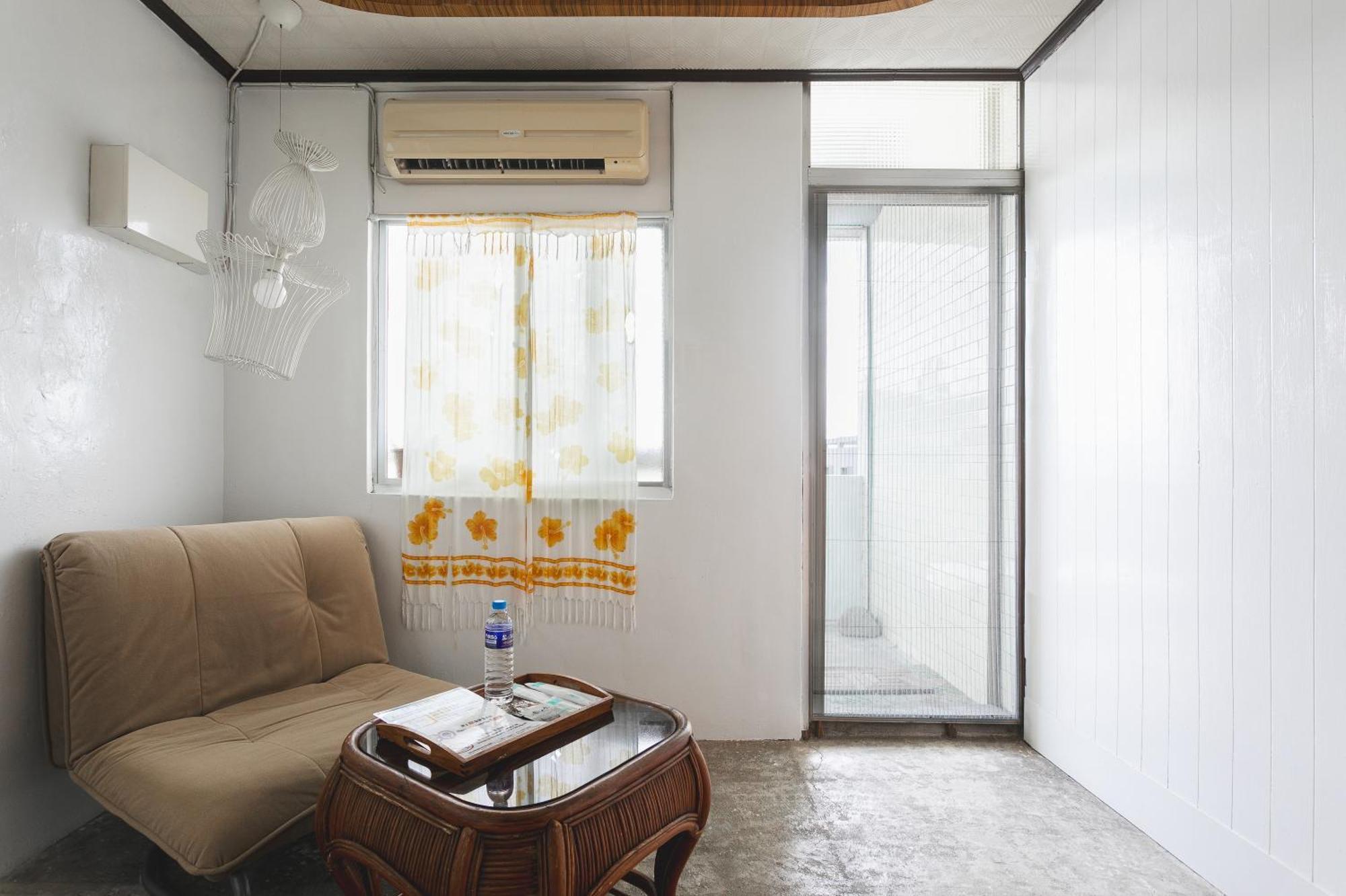 Tropical Low Boundary B&B Donghe Extérieur photo