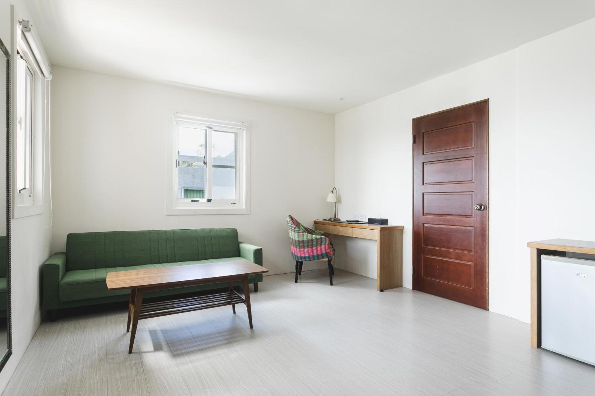 Tropical Low Boundary B&B Donghe Extérieur photo