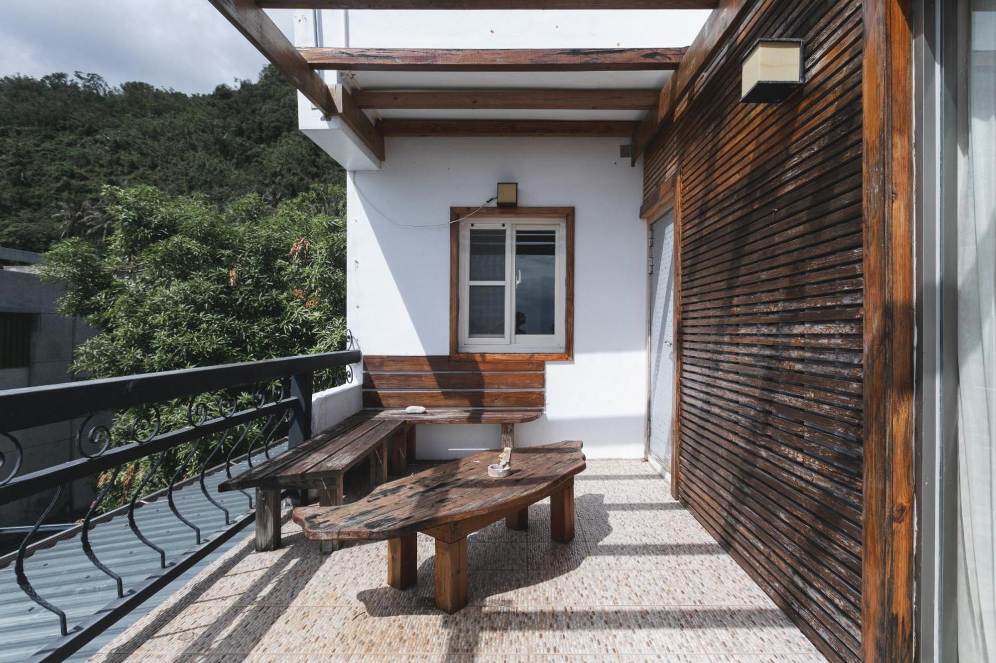 Tropical Low Boundary B&B Donghe Extérieur photo