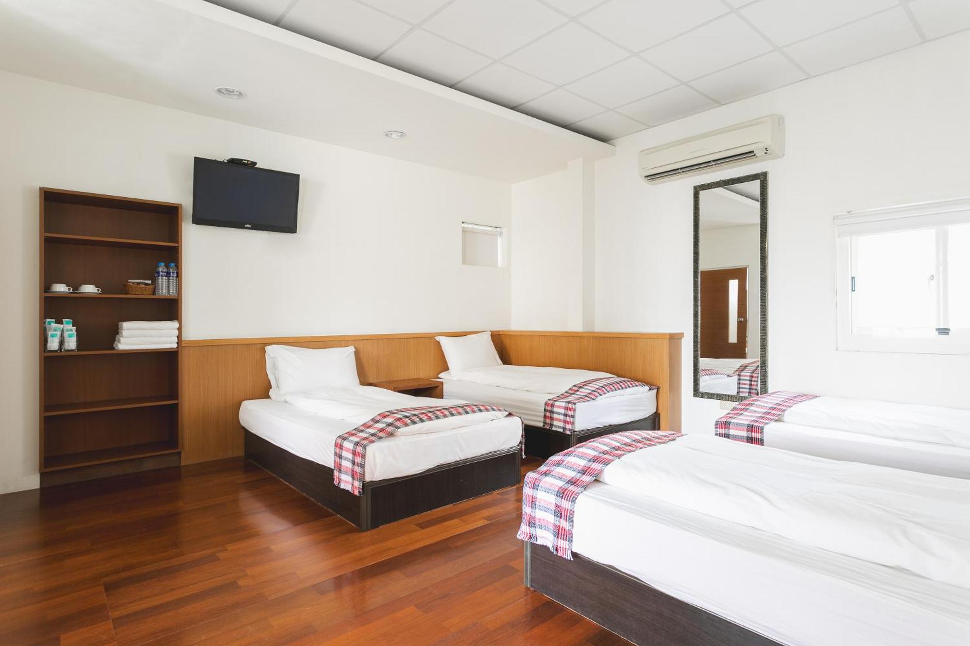 Tropical Low Boundary B&B Donghe Extérieur photo